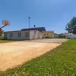 Дом отдыха Amazing In Tinjan