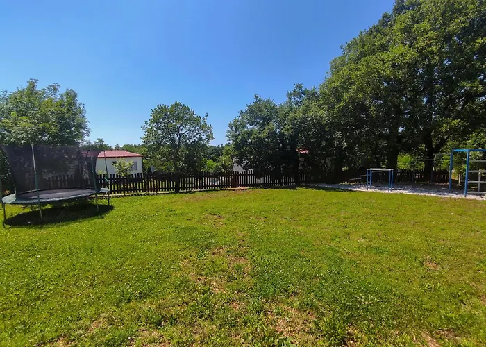 Gorgeous In * Tinjan